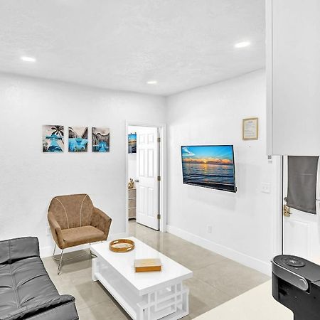 הלנדל ביץ' Boutique One Bdrm Close To Aventura Mall & Beach מראה חיצוני תמונה